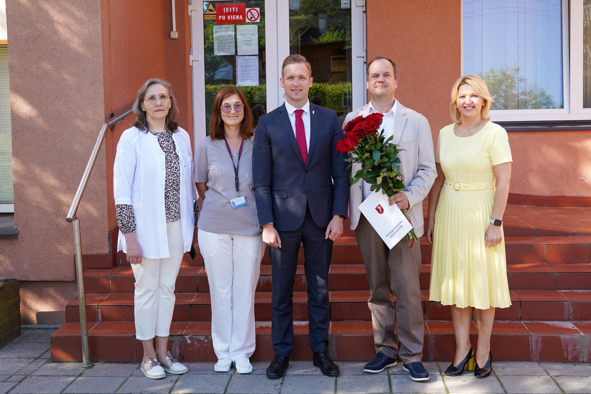 Meras, vicemerė ir poliklinikos atstovai